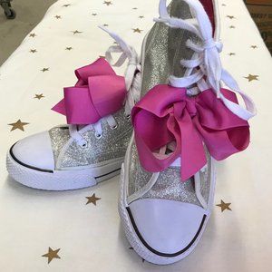 Converse silver sparkle sneakers Girl size 6